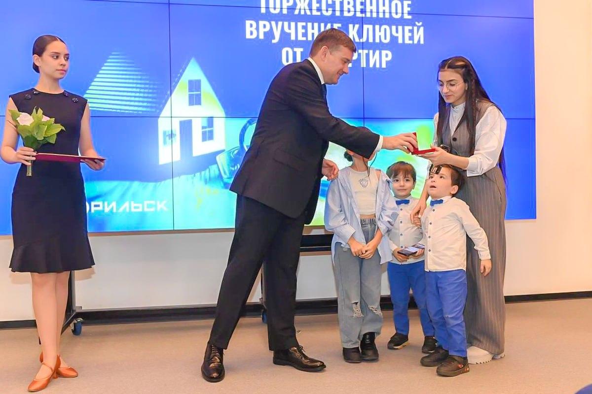 Фото Зампред Совфеда Николай Журавлев оценил ход реализации Комплексного плана развития Норильска 2 - Сиб.ФМ Фото Зампред Совфеда Николай Журавлев оценил ход реализации Комплексного плана развития Норильска 2